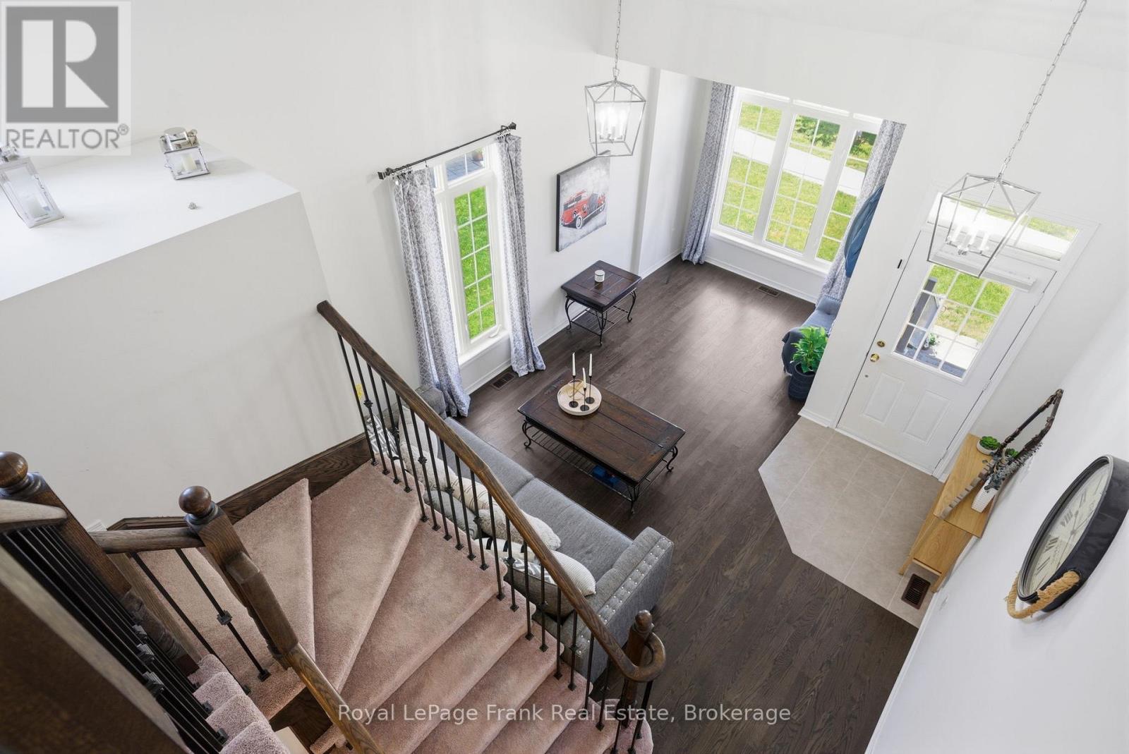 56 DEACON CRESCENT - 22