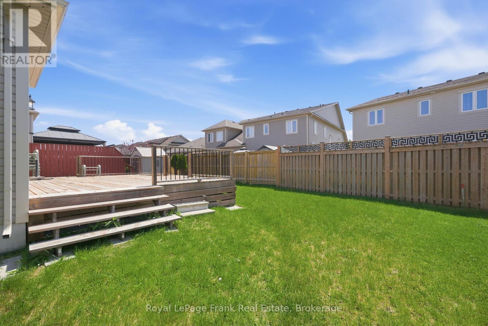 56 DEACON CRESCENT - 37