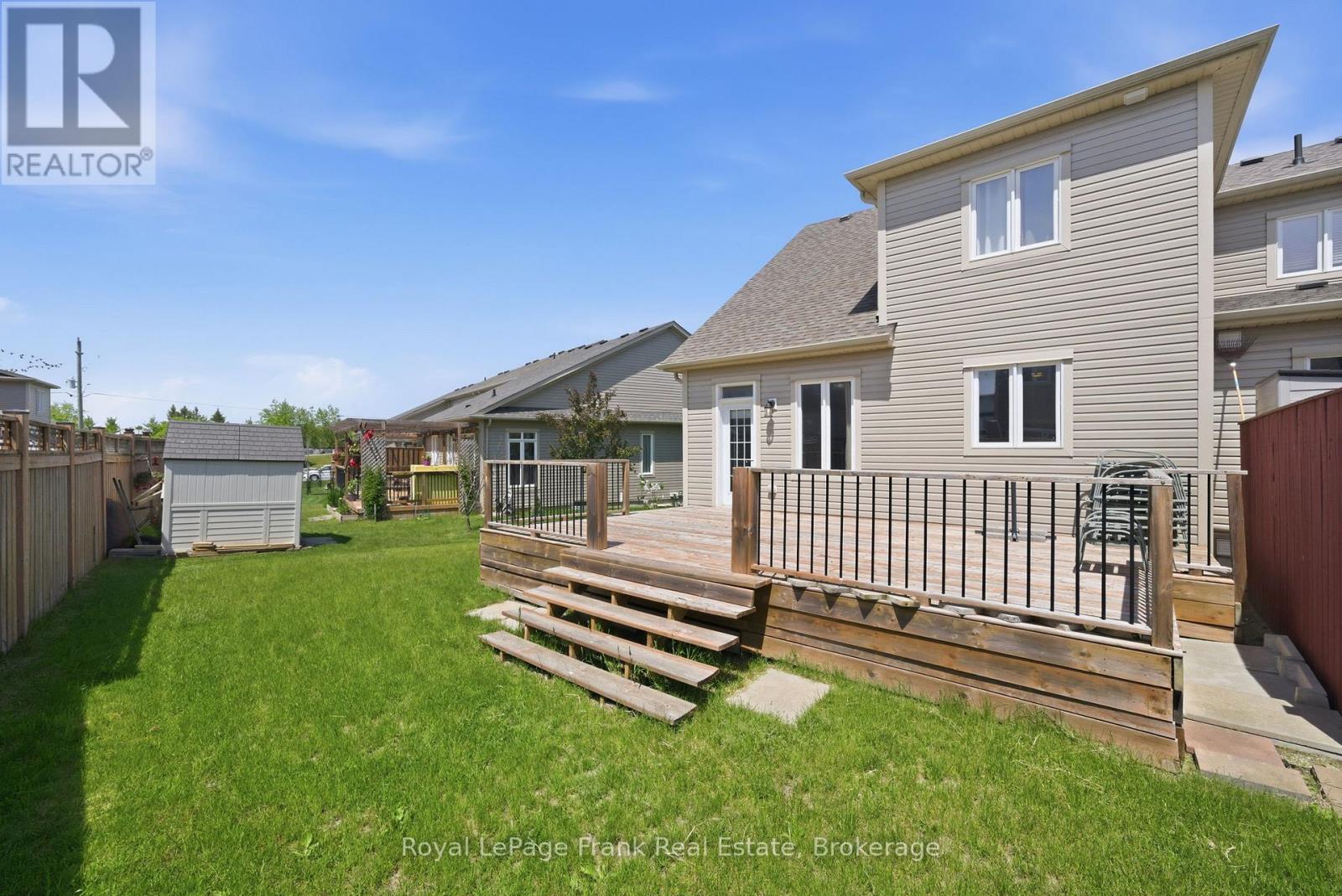 56 DEACON CRESCENT - 40