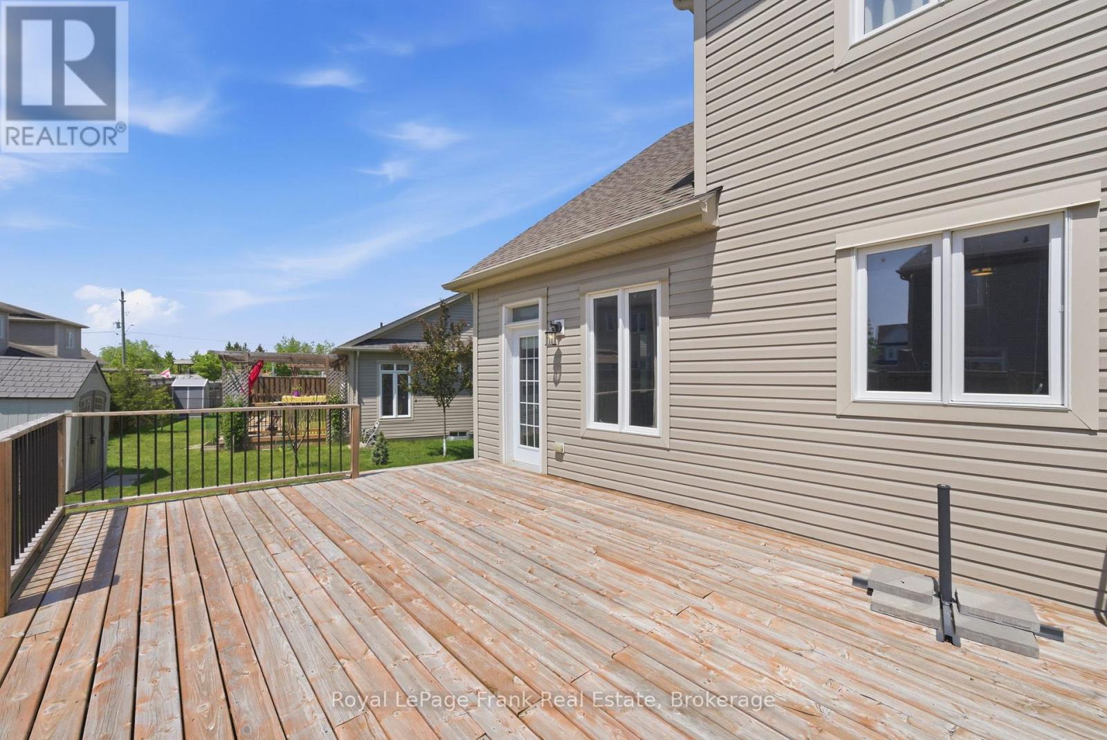 56 DEACON CRESCENT - 41