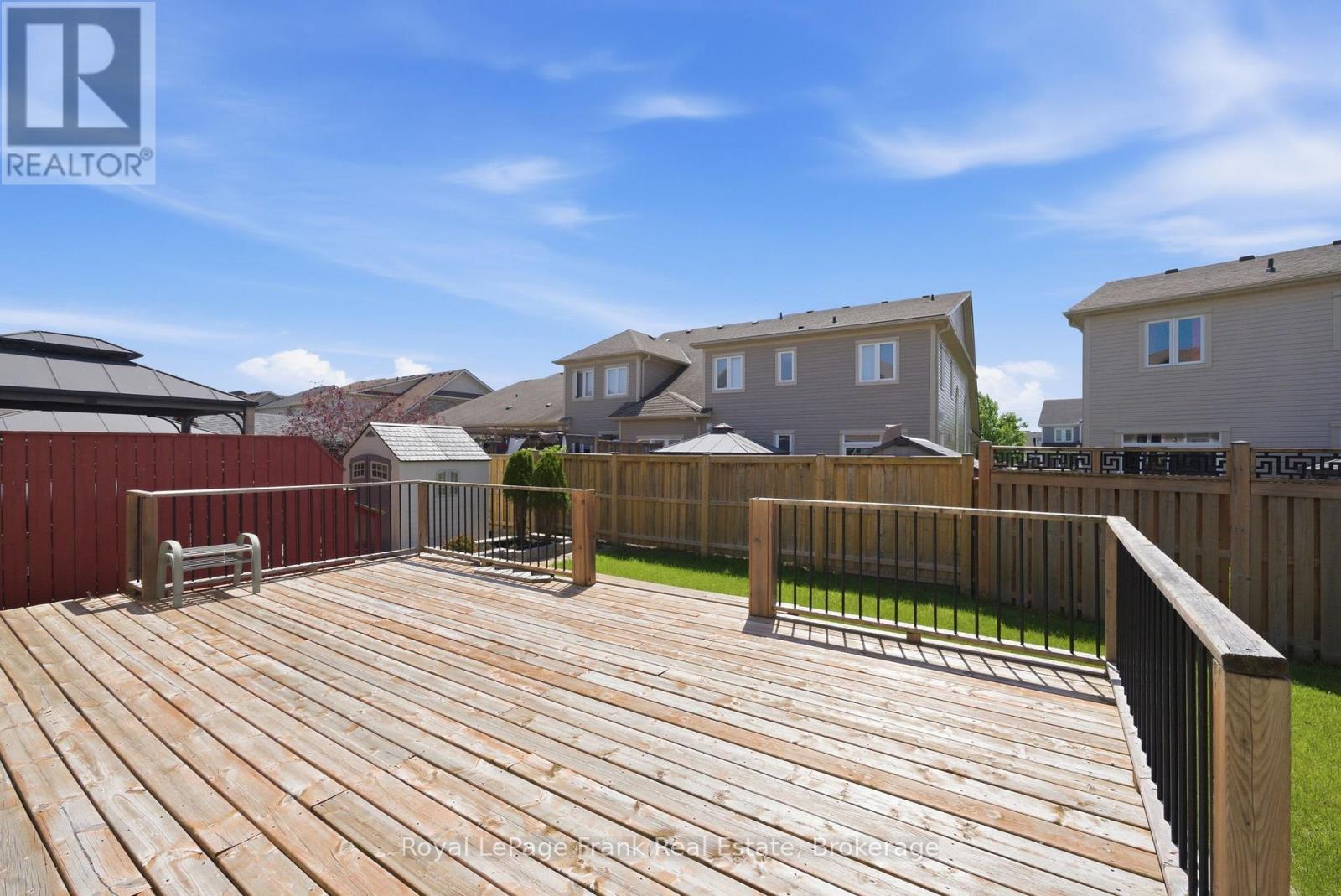 56 DEACON CRESCENT - 42
