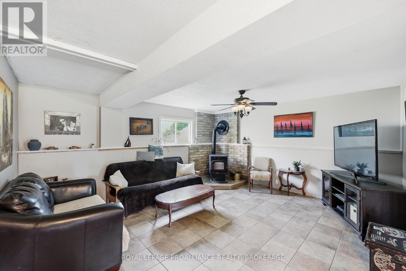 1963 KEELEY ROAD - 26