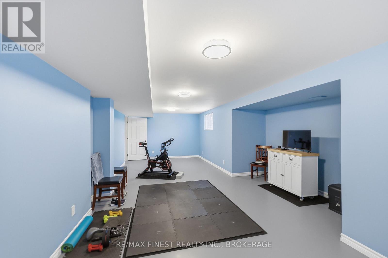 123 CONNELL DRIVE - 29