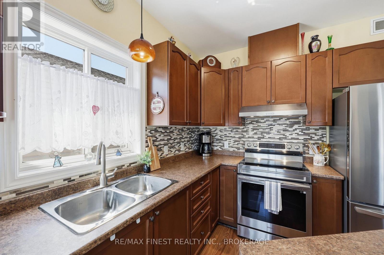 123 CONNELL DRIVE - 9