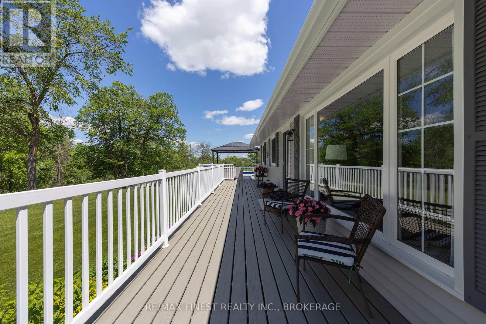 598 PETWORTH ROAD - 27