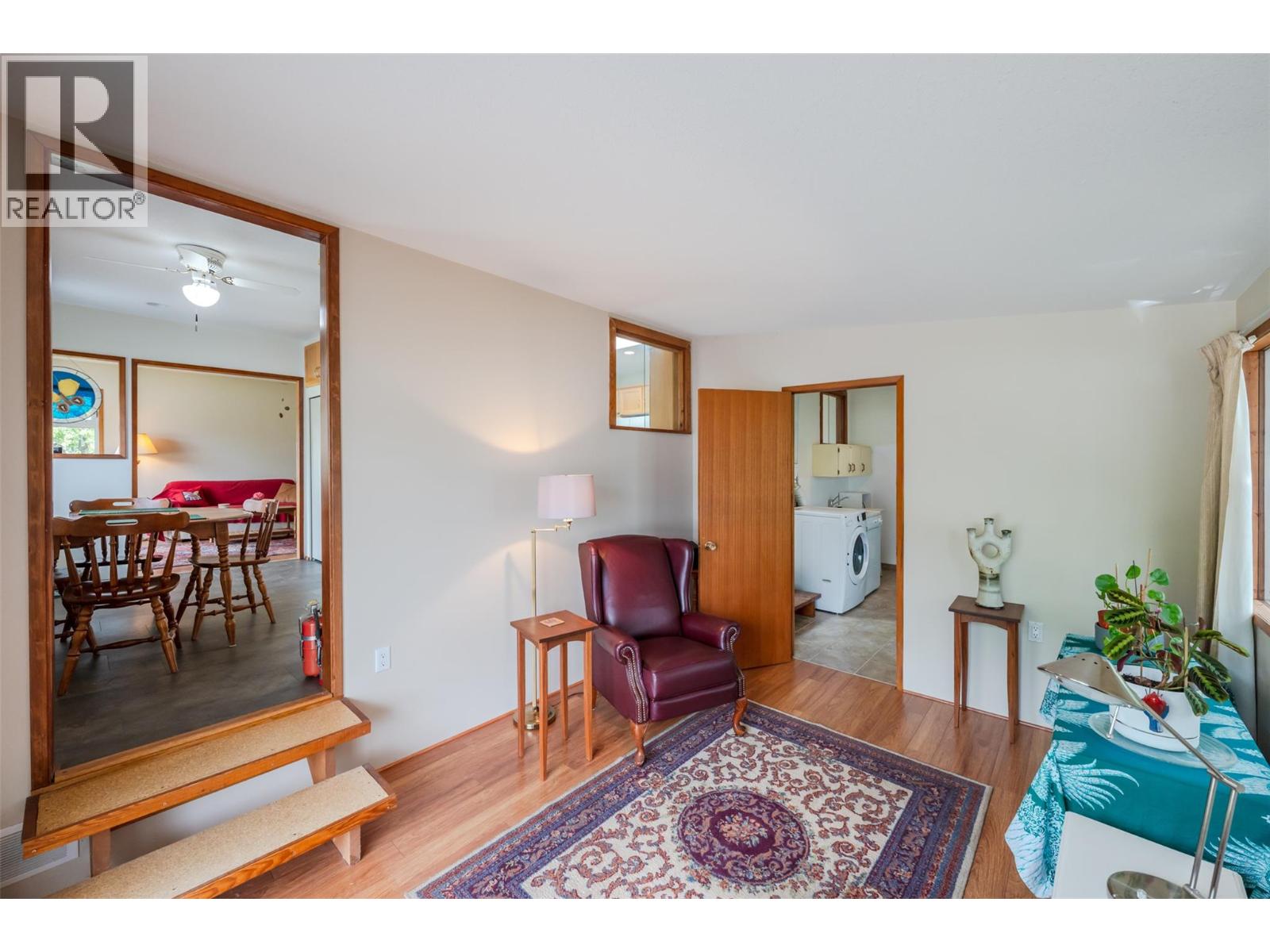11819 Grant Avenue, Summerland