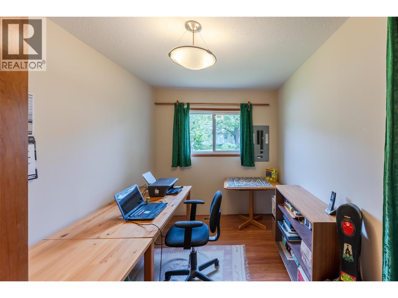 11819 Grant Avenue - 17