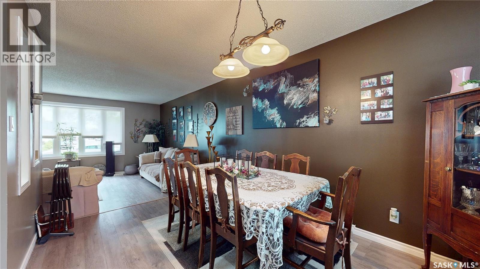255 Litzenberger CRESCENT - 11