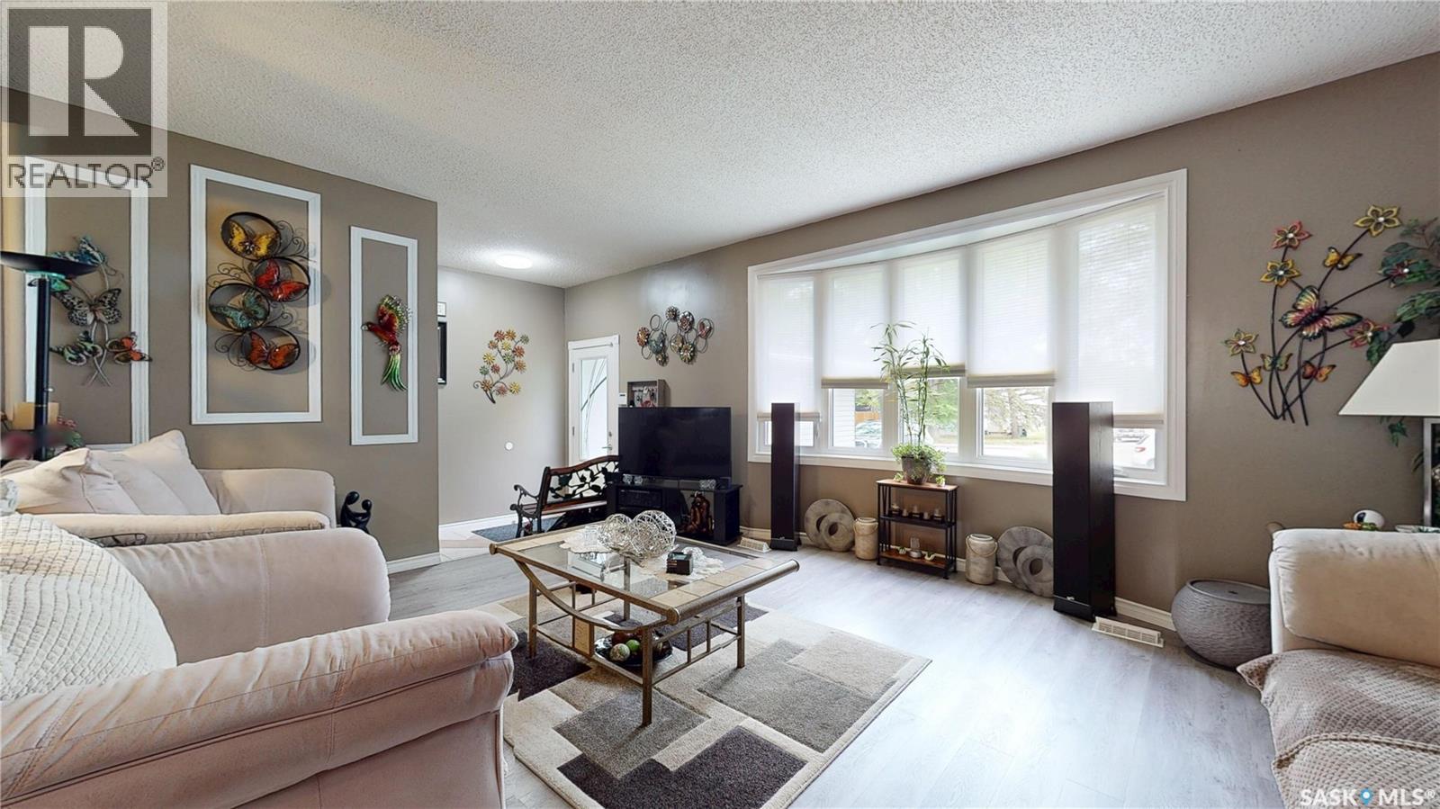 255 Litzenberger CRESCENT - 7