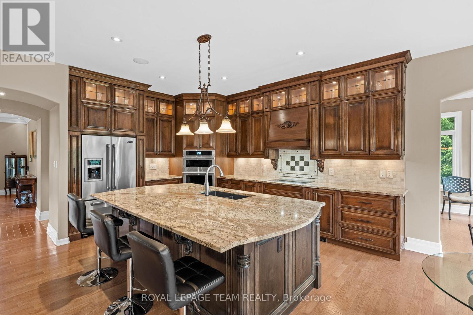 6152 KNIGHTS DRIVE - 12
