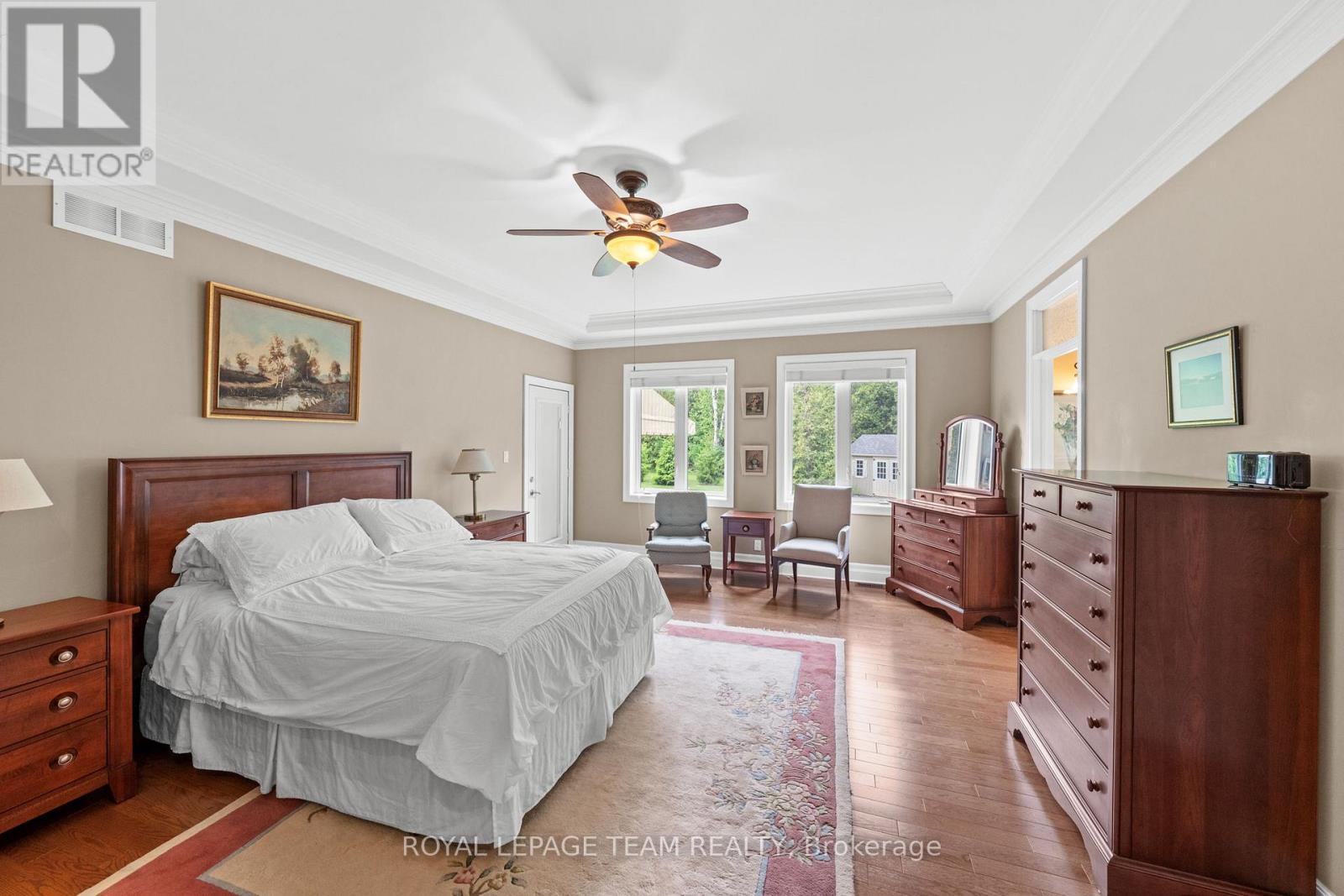 6152 KNIGHTS DRIVE - 22