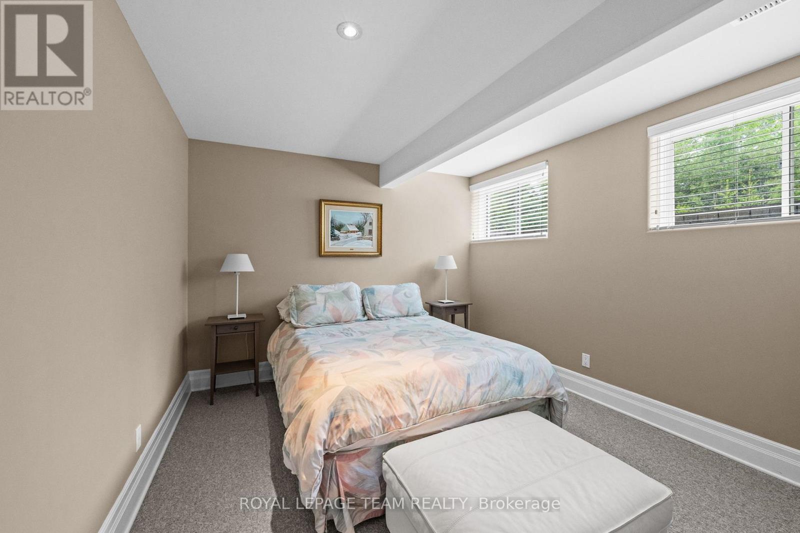 6152 KNIGHTS DRIVE - 35