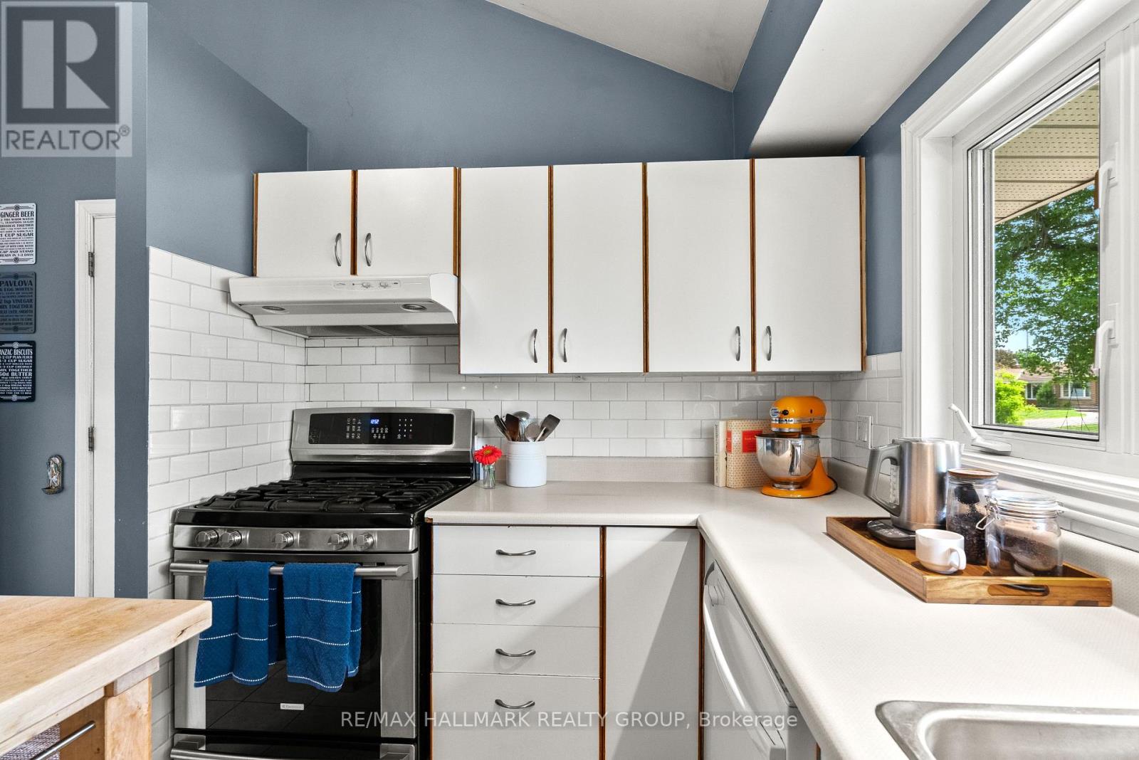 767 ADAMS AVENUE - 6