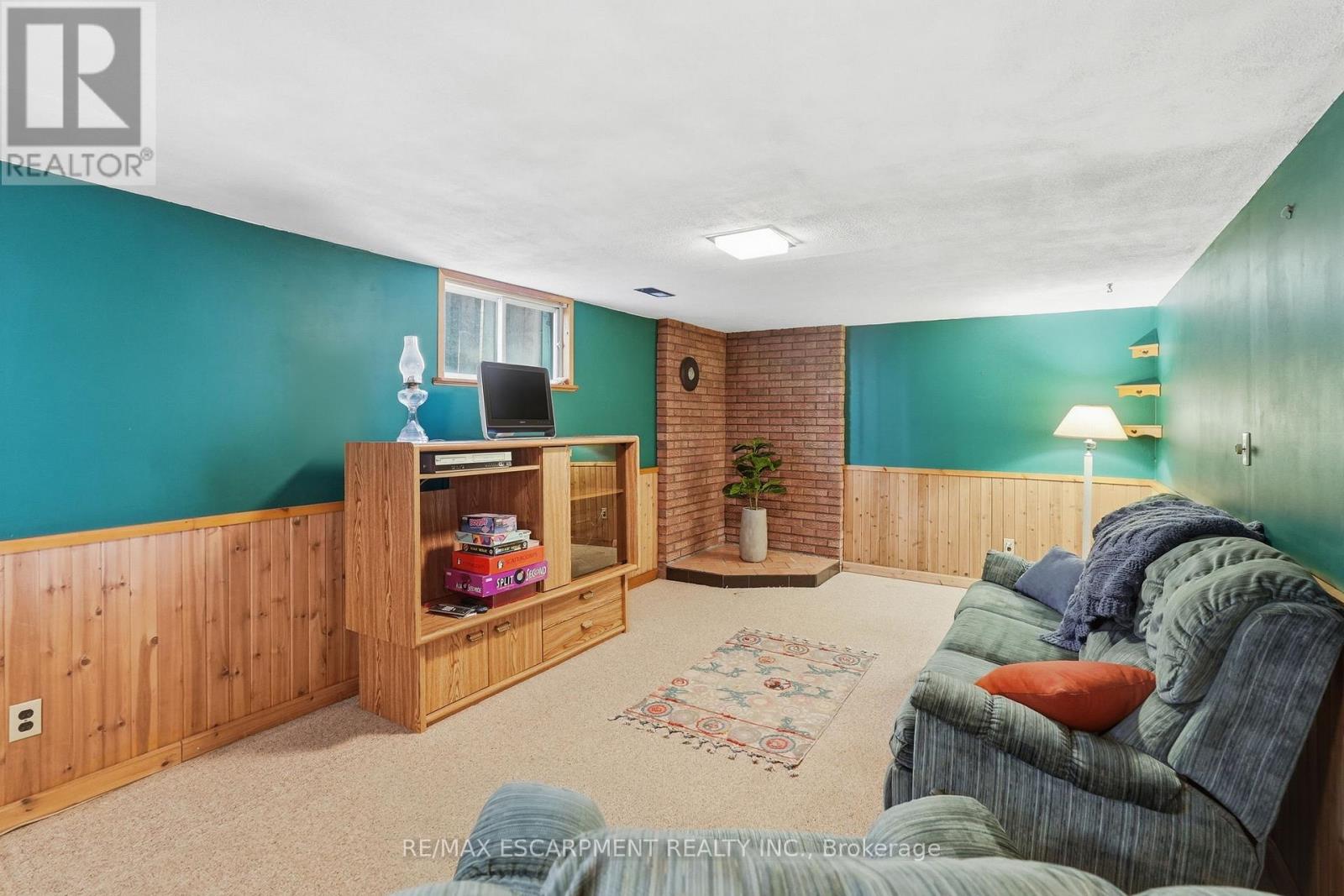 1347 FISHER AVENUE - 30