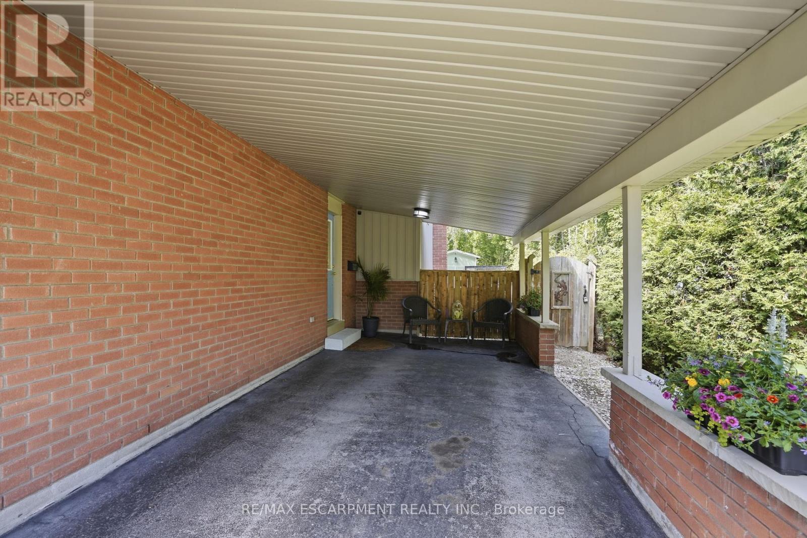 345 ERINDALE DRIVE - 4