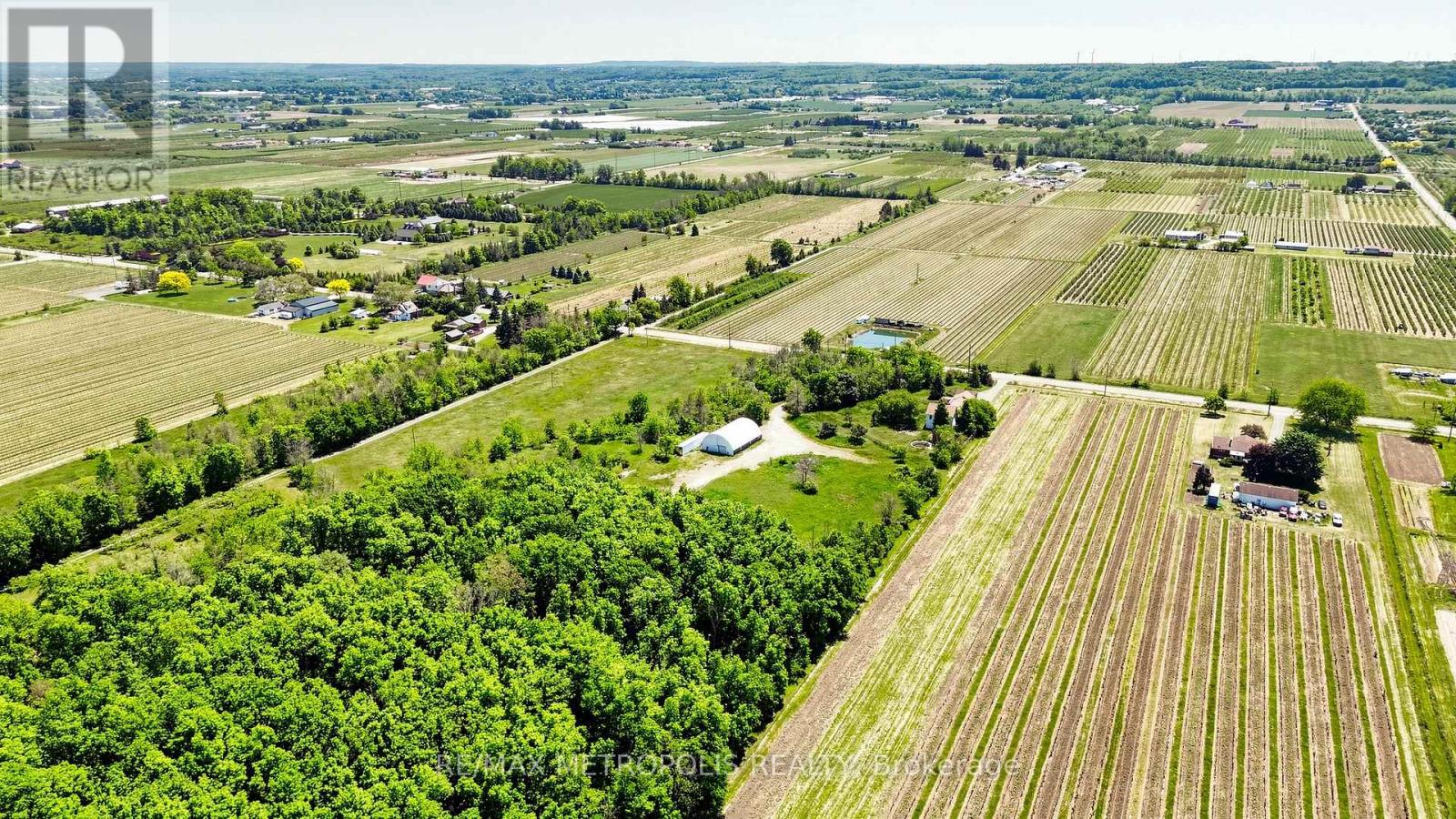 3949 GREENLANE ROAD - 37