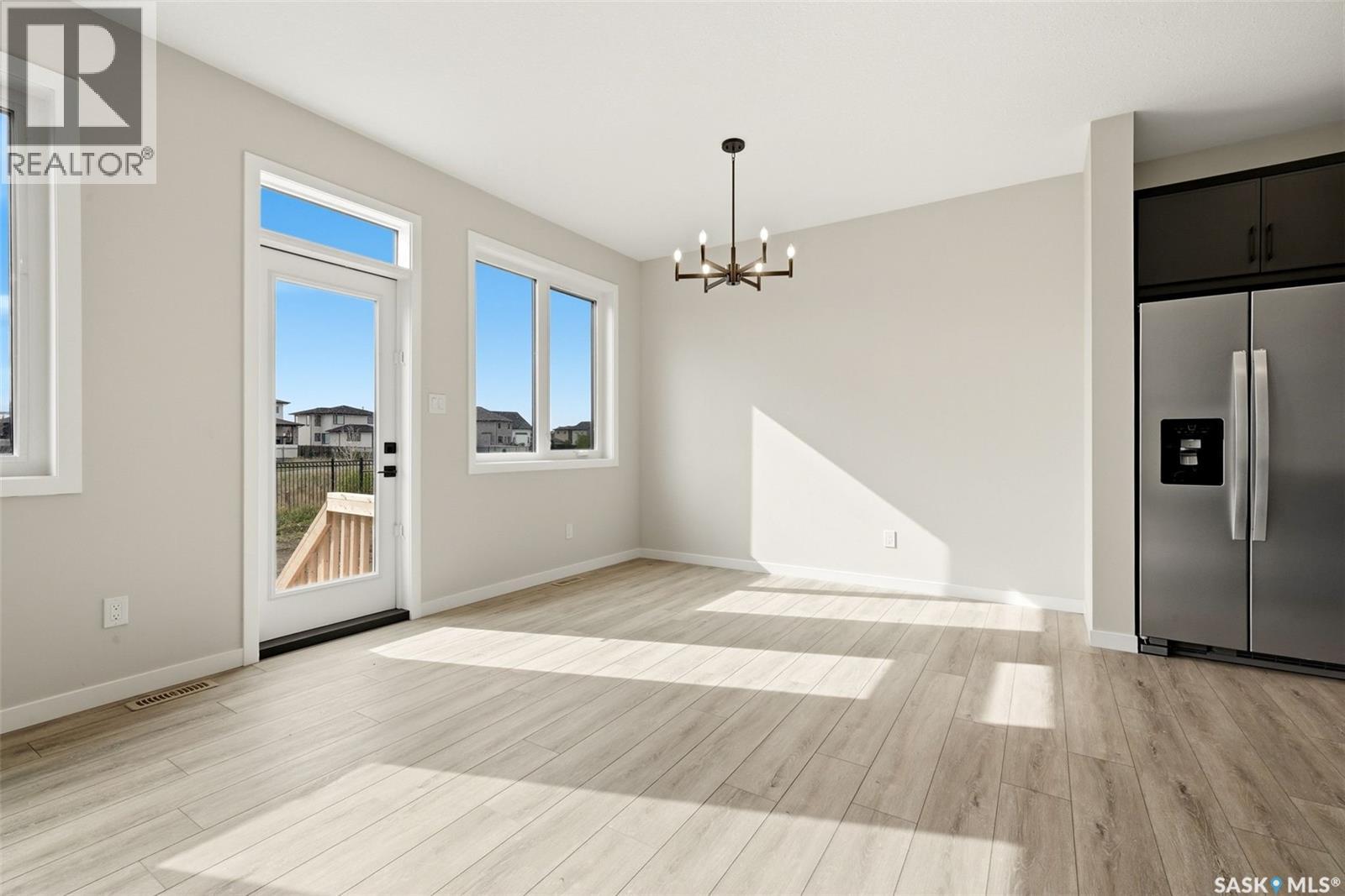 3252 Favel DRIVE - 10