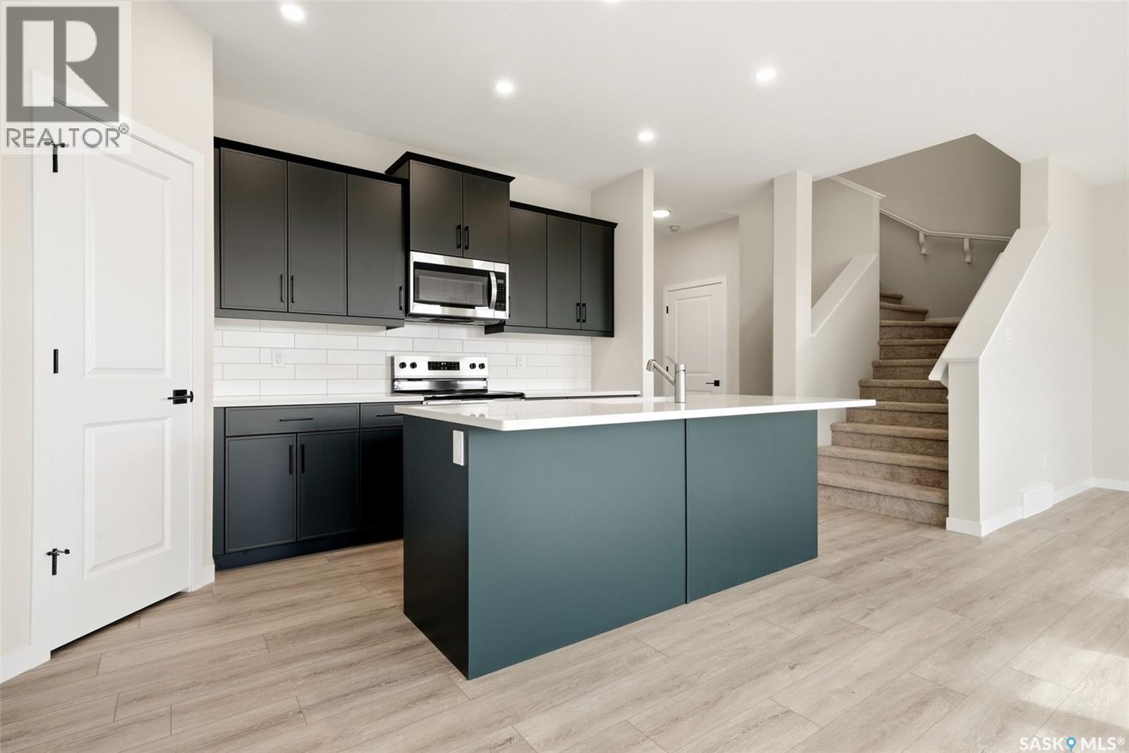 3252 Favel DRIVE - 5