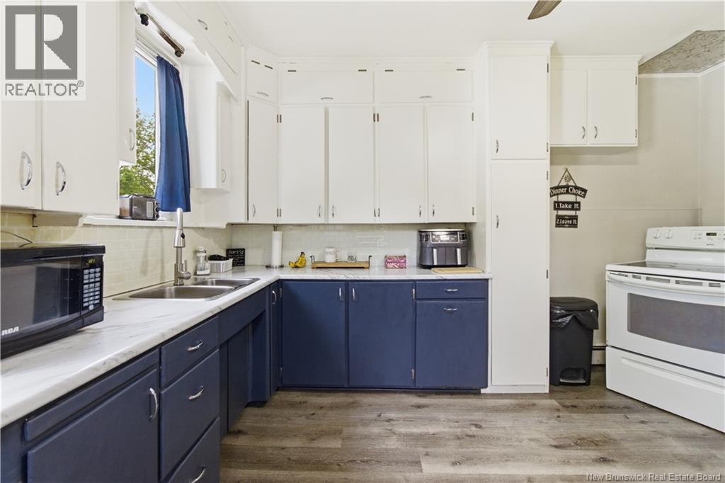 305 Pleasant Drive - 12