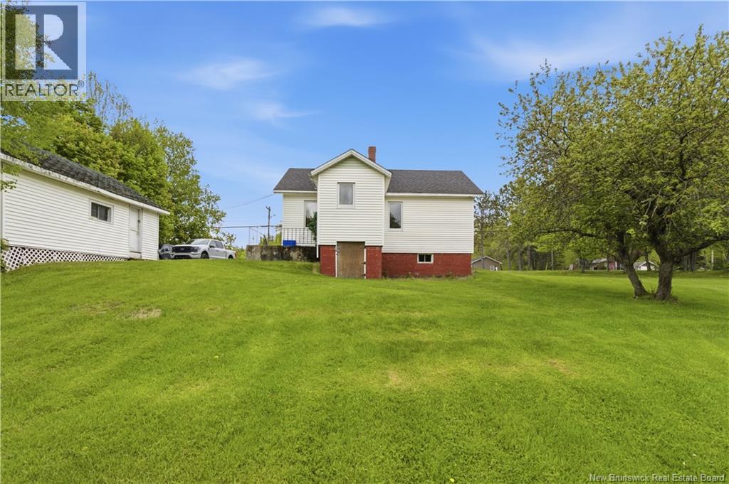 305 Pleasant Drive - 27