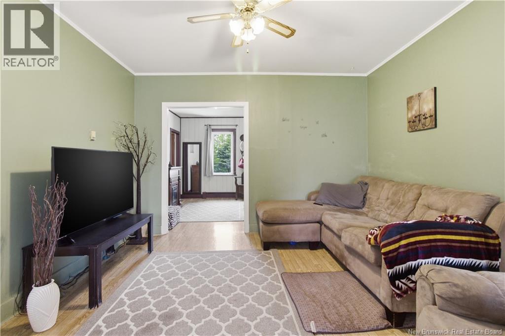 305 Pleasant Drive - 8