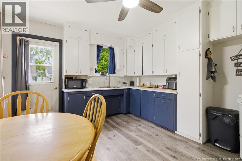 305 Pleasant Drive - 9