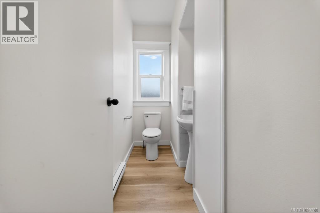3109 Glasgow St - 10
