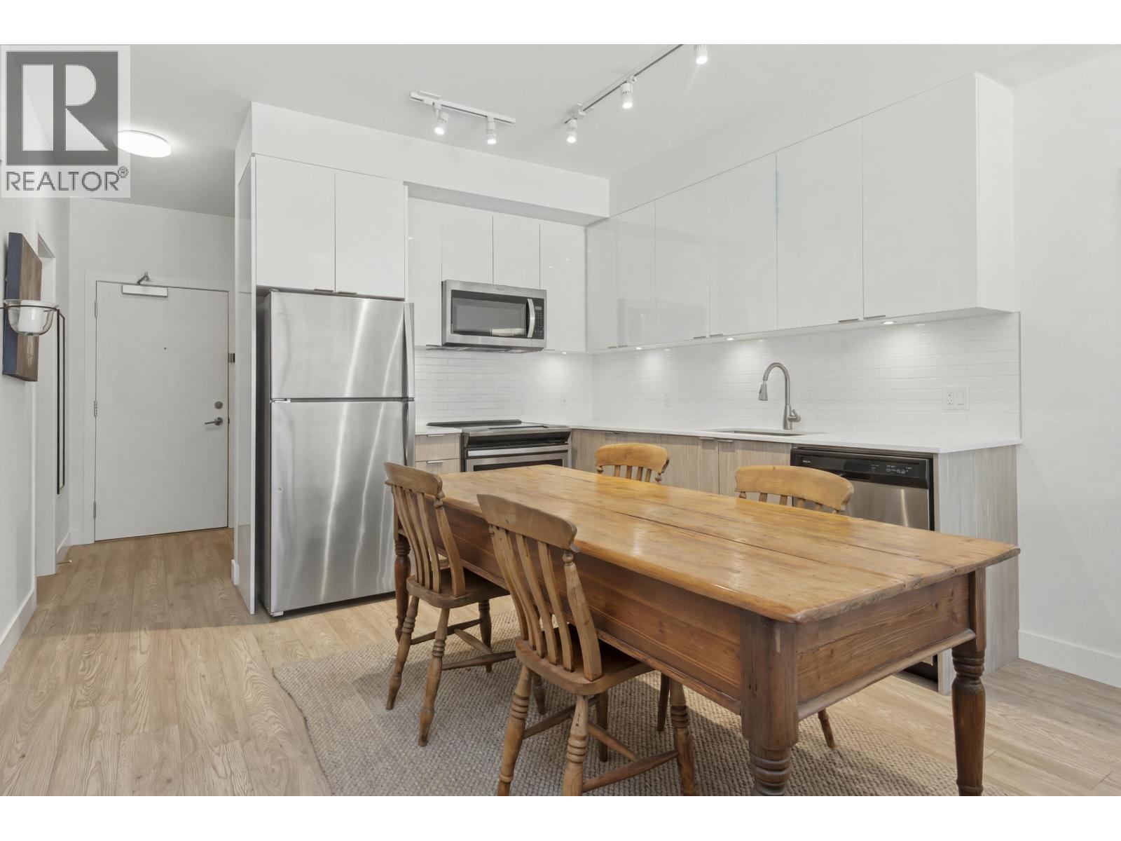 505 37881 CLEVELAND AVENUE, Squamish