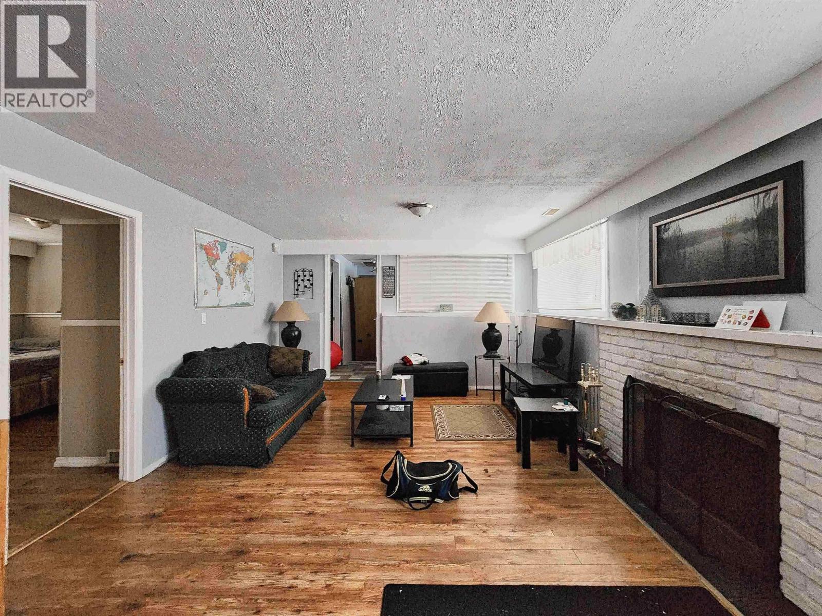 2396 JASPER STREET - 16