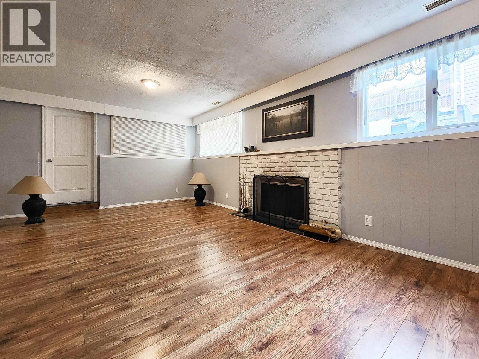 2396 JASPER STREET - 13