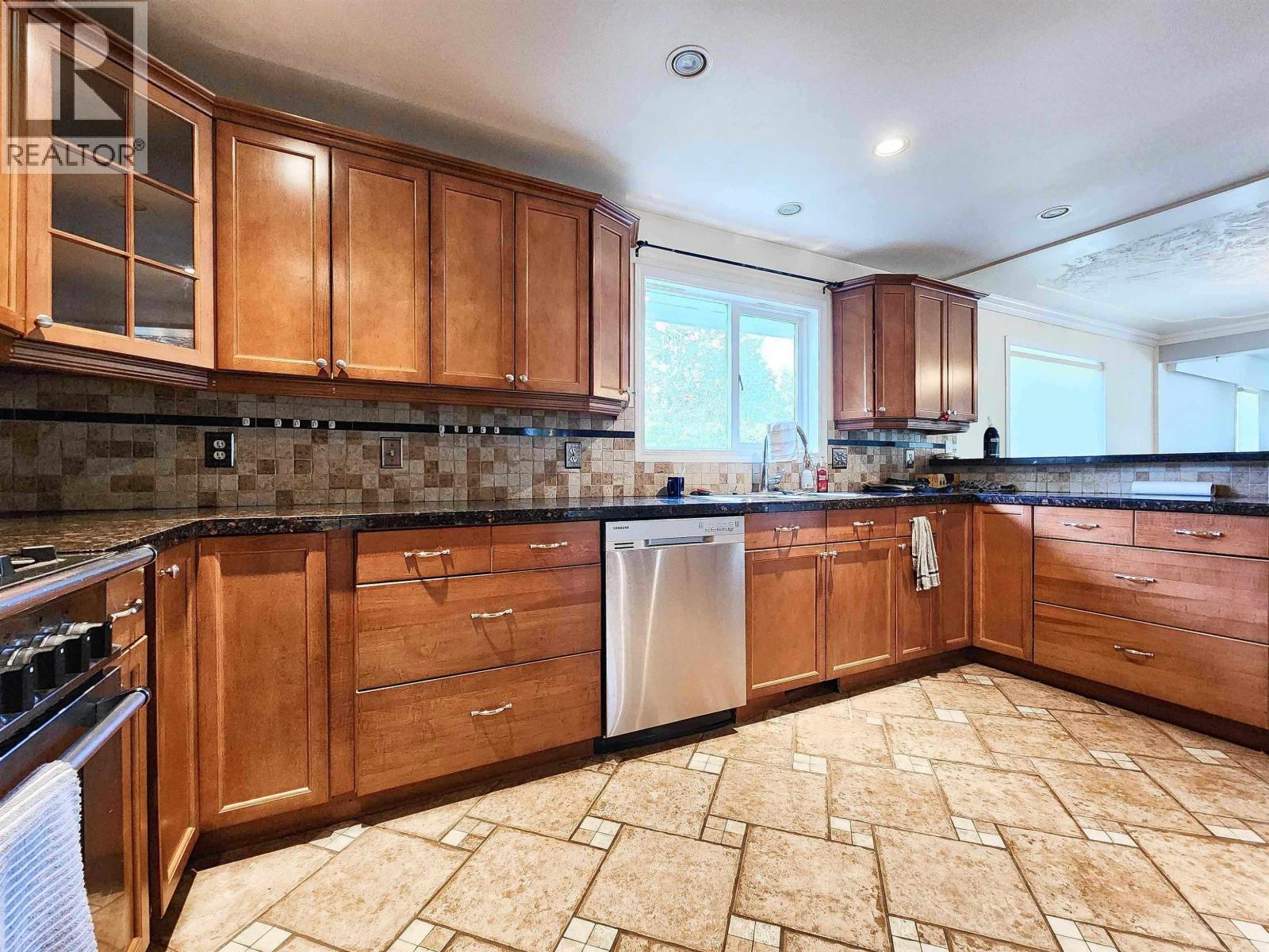 2396 JASPER STREET - Image 2
