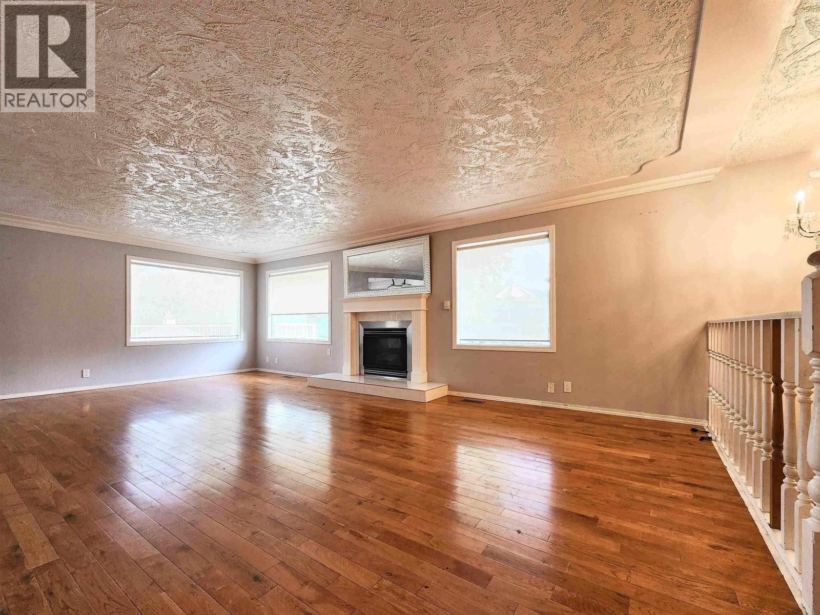 2396 JASPER STREET - 10
