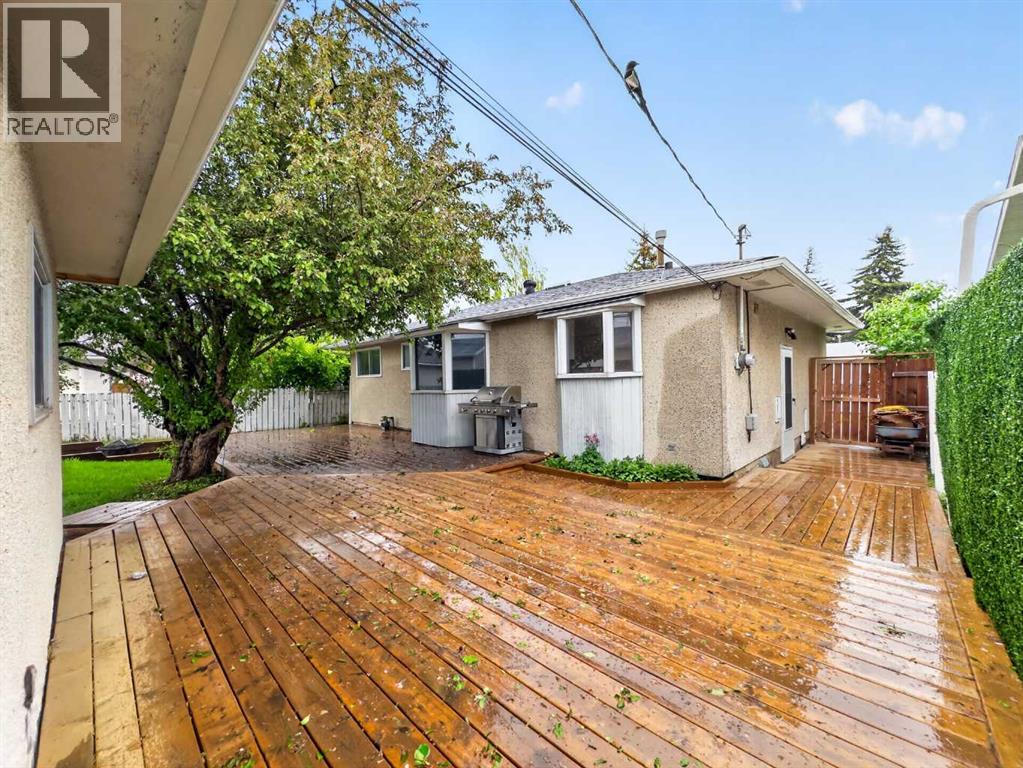 1203 34 Street SE - 27
