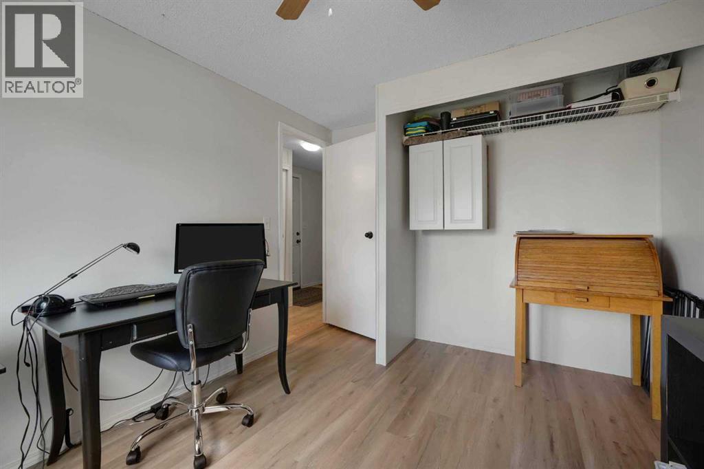 301 STANLEY Avenue — photo 22