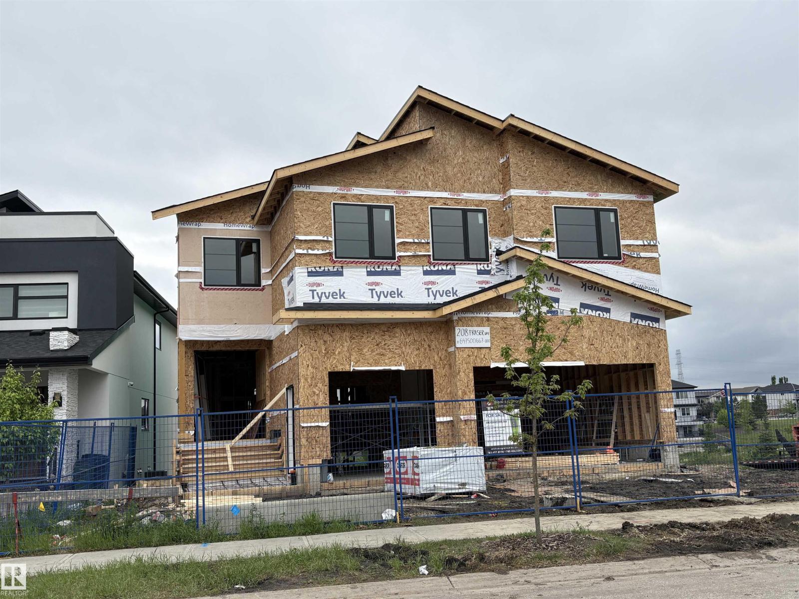 208 Fraser Way NW - 1