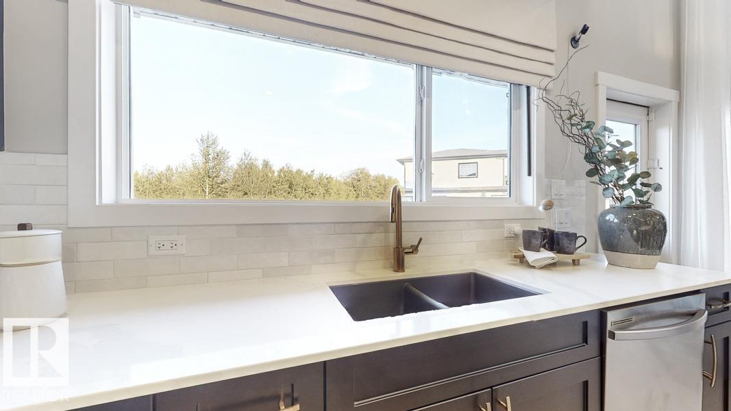 5868 RAVEN CR NW - 33