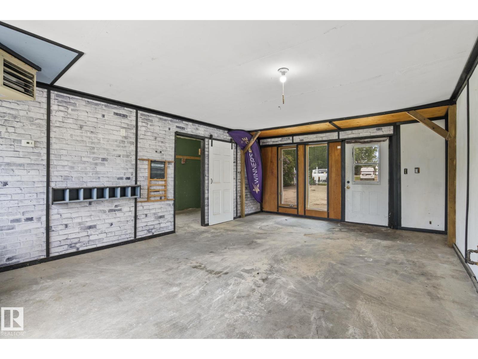 10915 SPRUCE VALLEY RD - 31