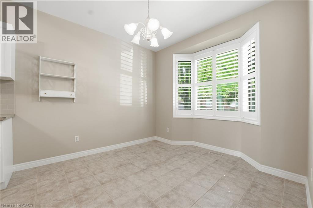 53 GREENTRAIL Drive - 11