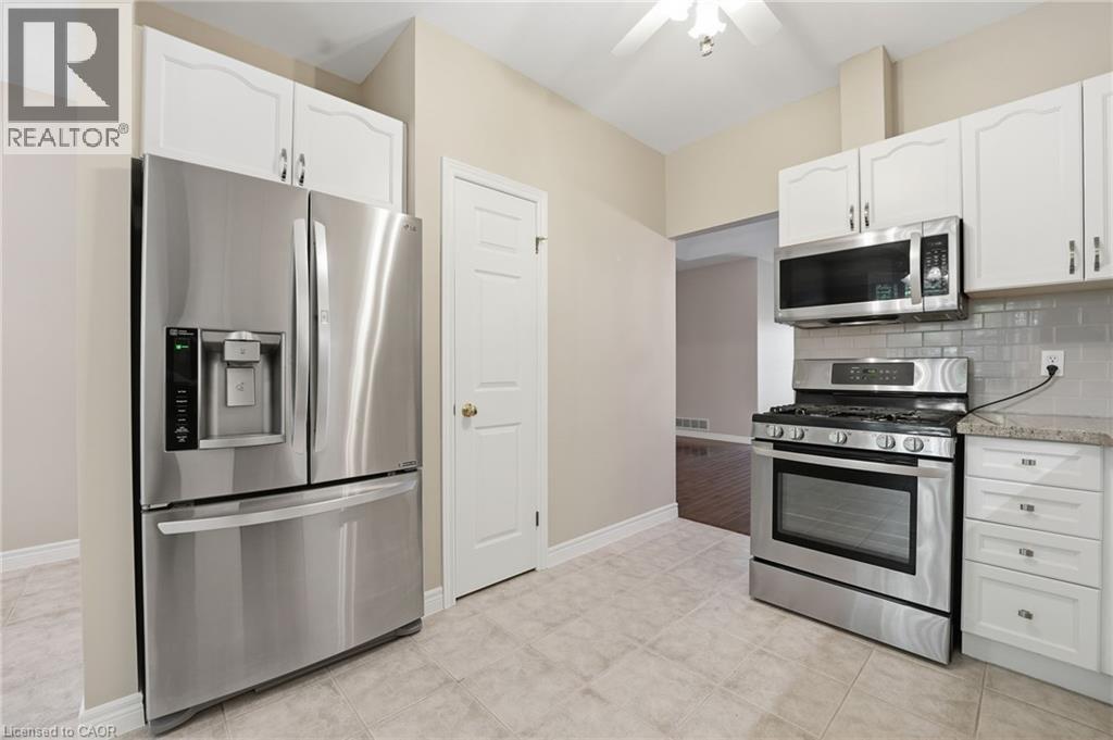 53 GREENTRAIL Drive - 8
