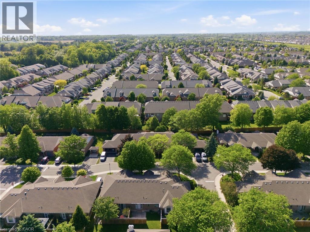 53 GREENTRAIL Drive - 41