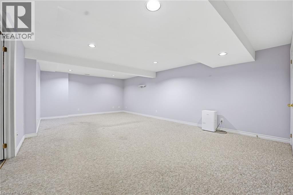 53 GREENTRAIL Drive - 29