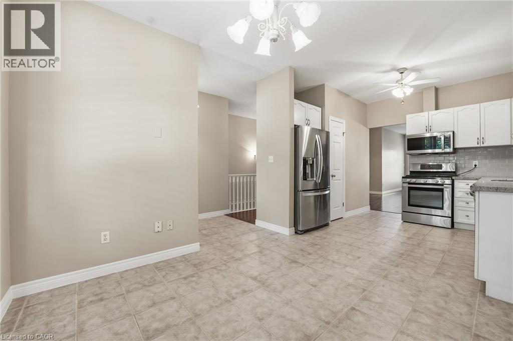 53 GREENTRAIL Drive - 10