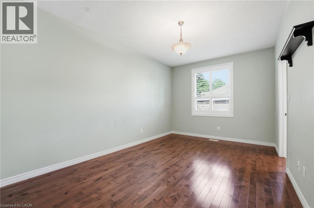 53 GREENTRAIL Drive - 22
