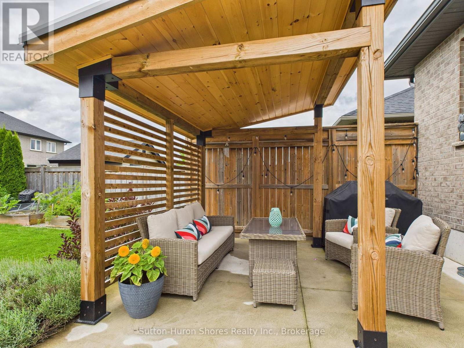 404 DEVONSHIRE ROAD - 35