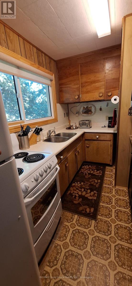 610 SECOND AVENUE S - 9