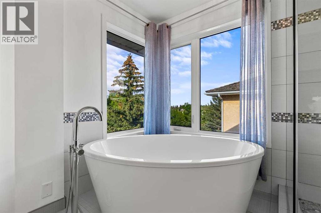 68 Christie Knoll Heights SW - 24