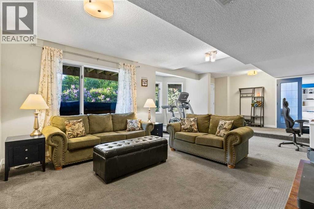 68 Christie Knoll Heights SW - 30