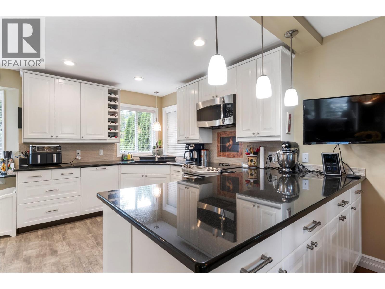 2215 Lakeview Drive - 6