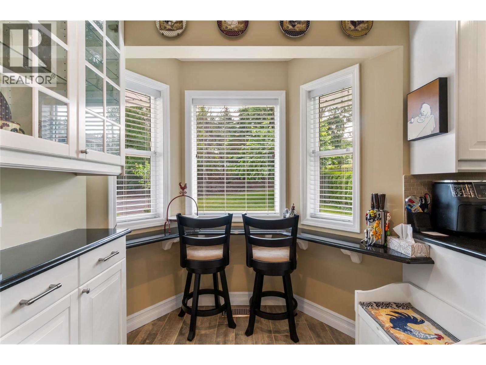  2215 Lakeview Drive, Blind Bay