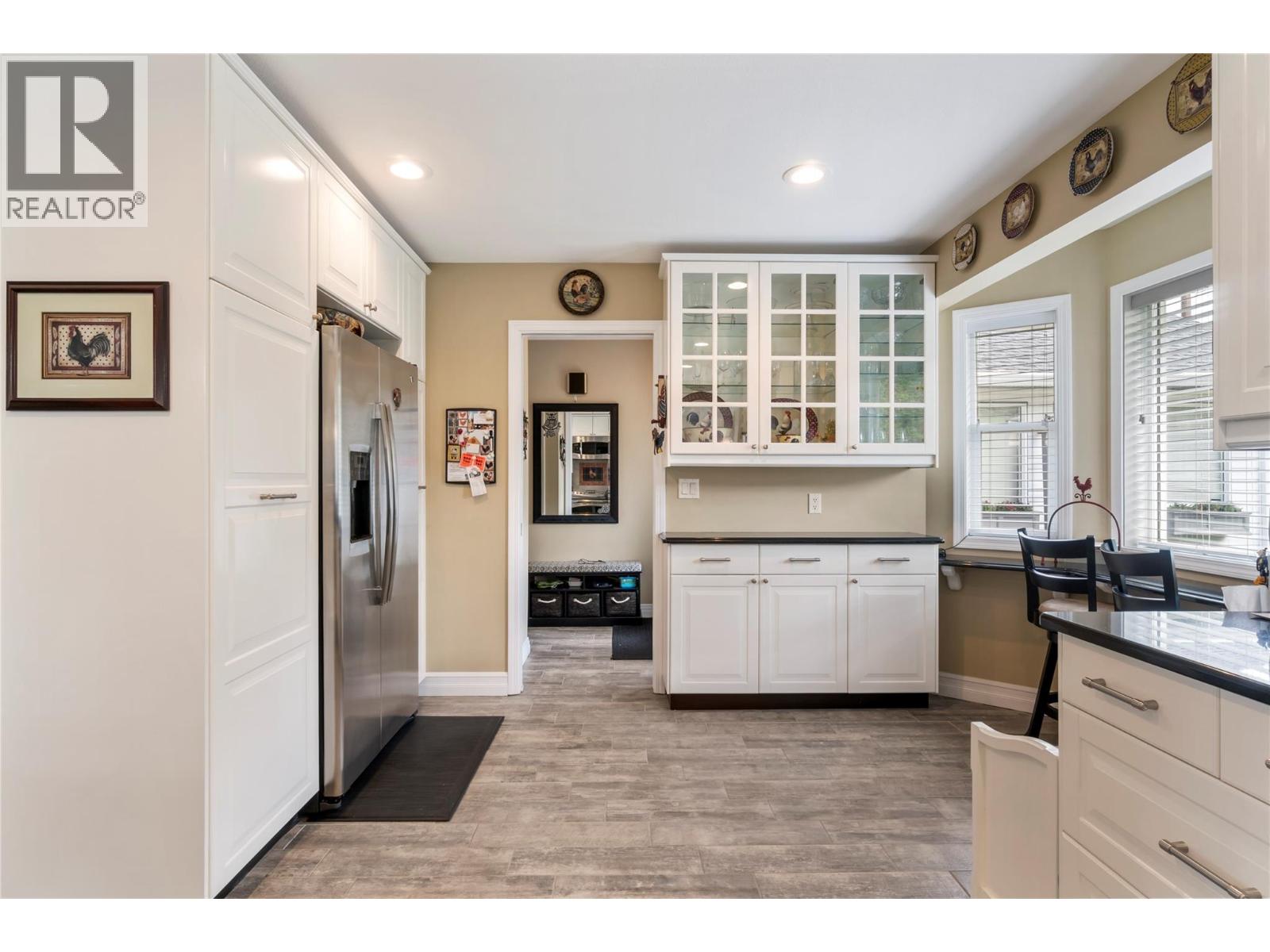  2215 Lakeview Drive, Blind Bay